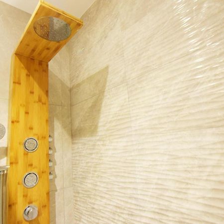 Paradise Luxurious Flat, Free Parking, 3 Double Rooms, Terrace, Jacuzzi, Fully Renovated Saint-Sébastien Extérieur photo
