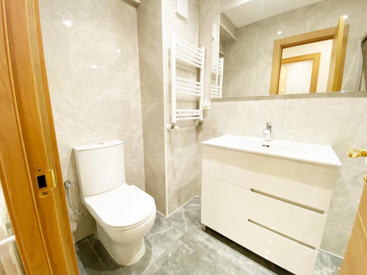 Paradise Luxurious Flat, Free Parking, 3 Double Rooms, Terrace, Jacuzzi, Fully Renovated Saint-Sébastien Extérieur photo