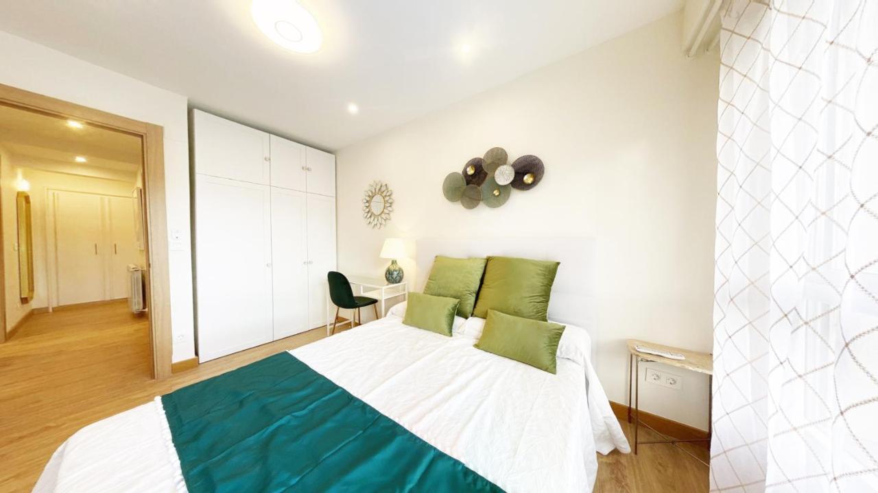 Paradise Luxurious Flat, Free Parking, 3 Double Rooms, Terrace, Jacuzzi, Fully Renovated Saint-Sébastien Extérieur photo